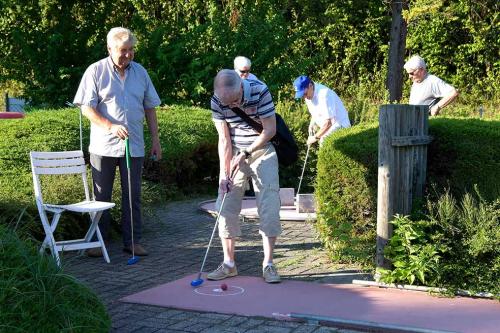 2022-08-Minigolf-10
