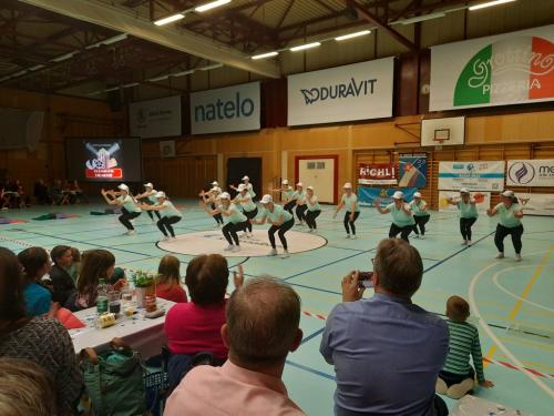 Frauenturnverein glänzte mit tänzerischen und imposanten Variationen